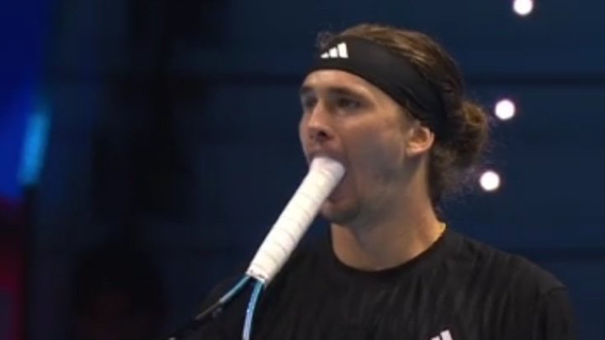 Alexander Zverev, desperate for Sinner. Photo: gettyimages