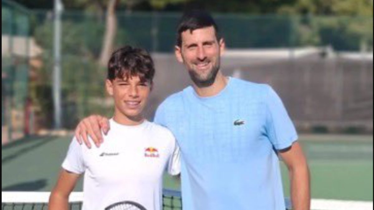 Novak Djokovic trains with Pagonis. Photo: Instagram