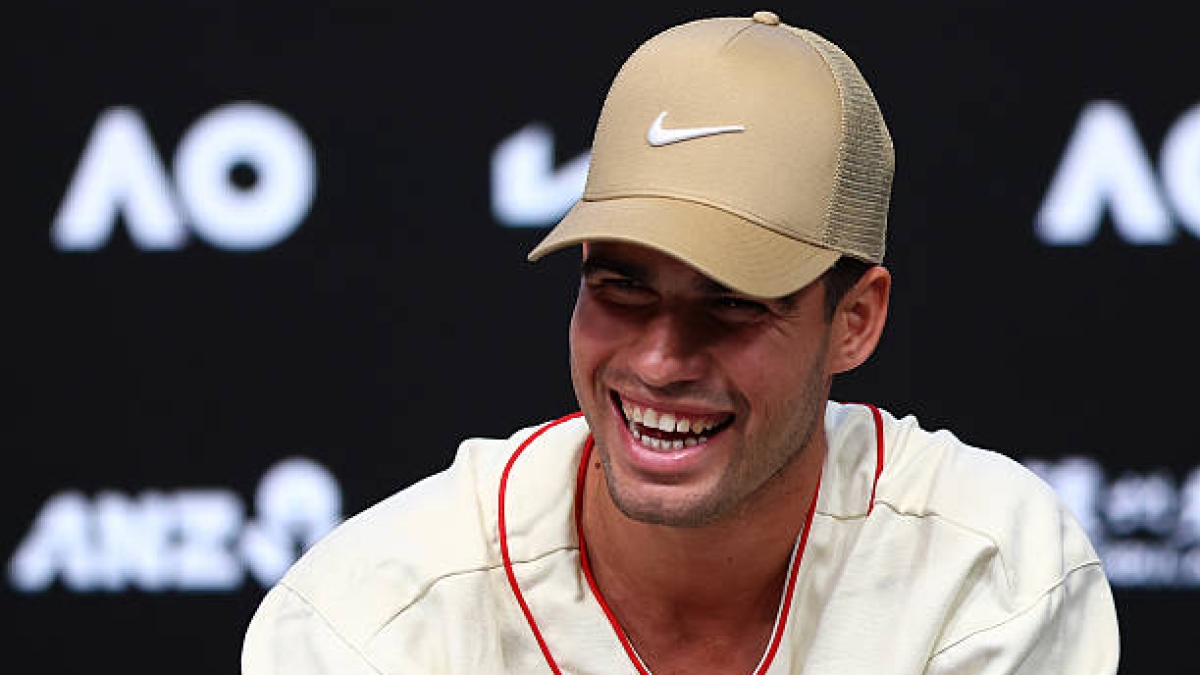 Alcaraz a été très honnête sur son nouveau service et ses similitudes avec celui de Djokovic.