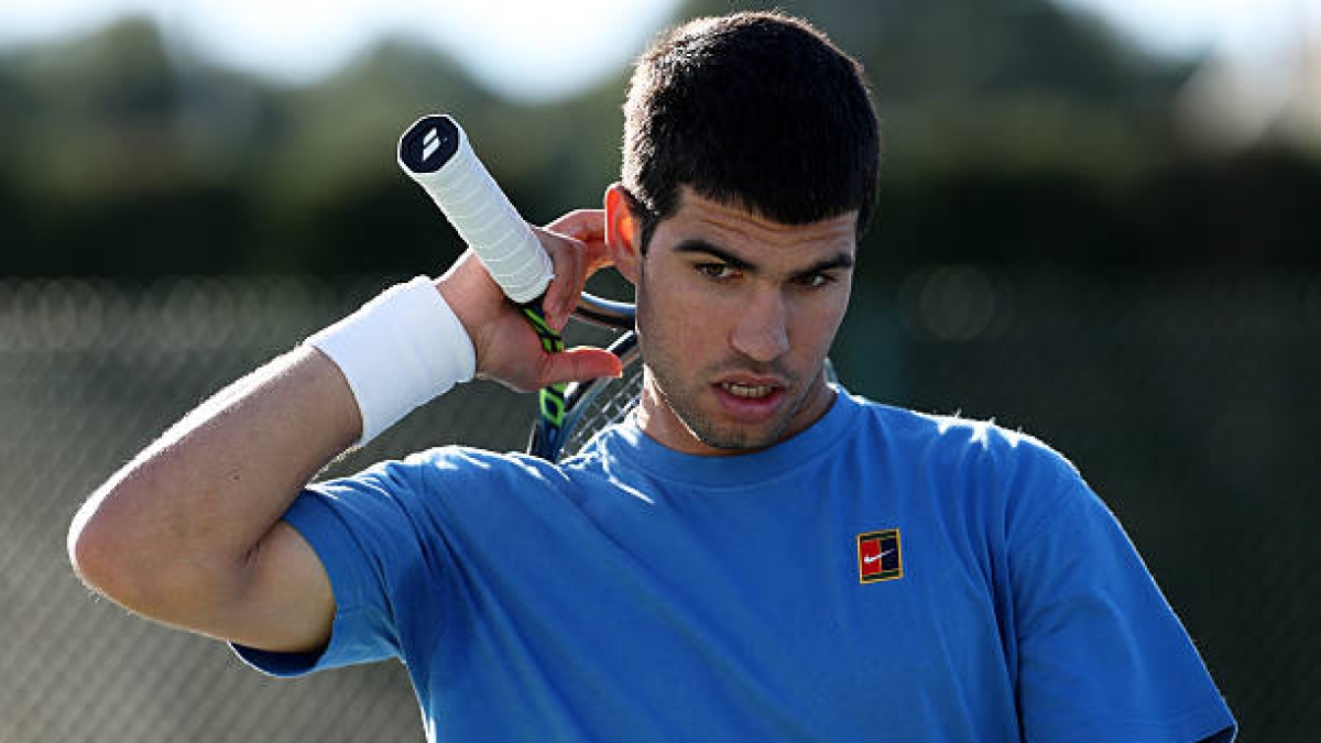 Corretja gives opinion on Alcaraz and the upcoming Australian Open.