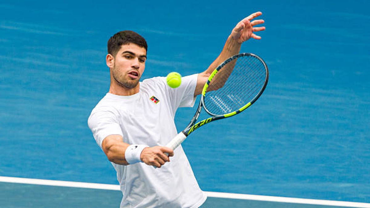 Carlos Alcaraz is already training at Rod Laver Arena.