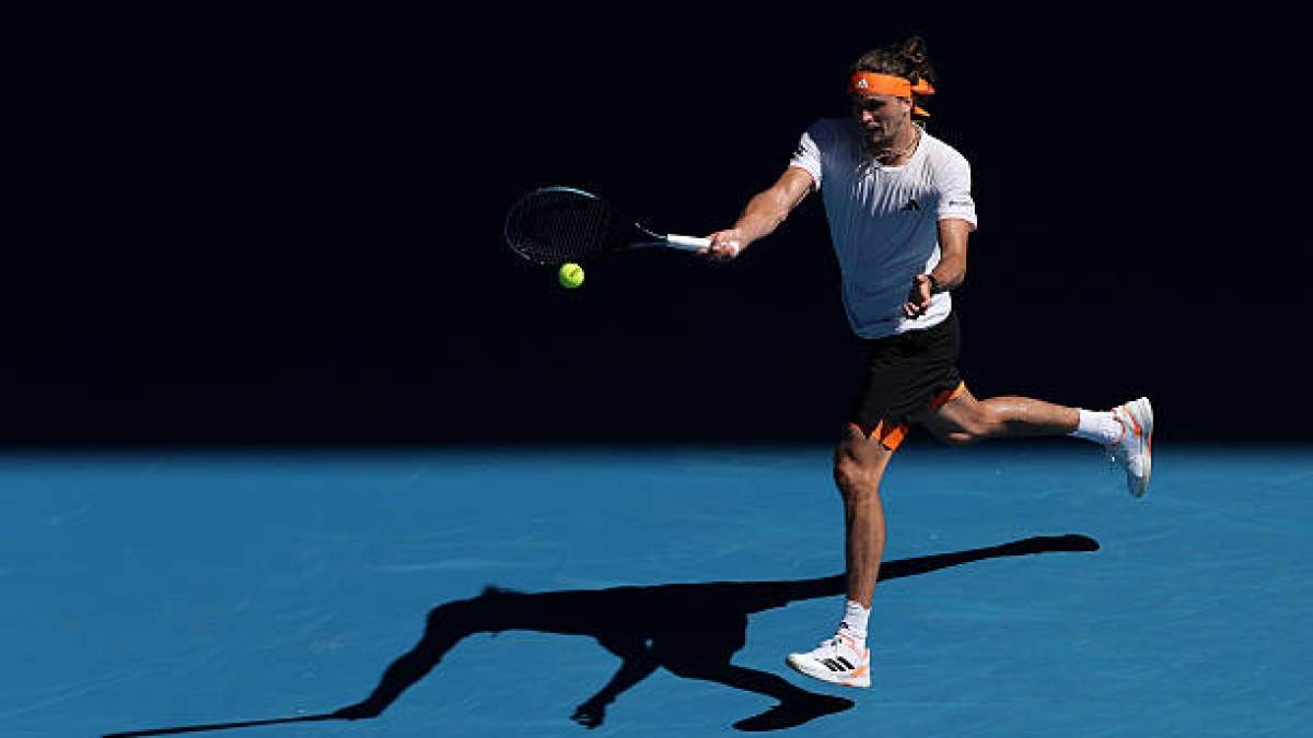 Zverev reagisce in tempo per ridurre un grande Diallo. Foto: Getty