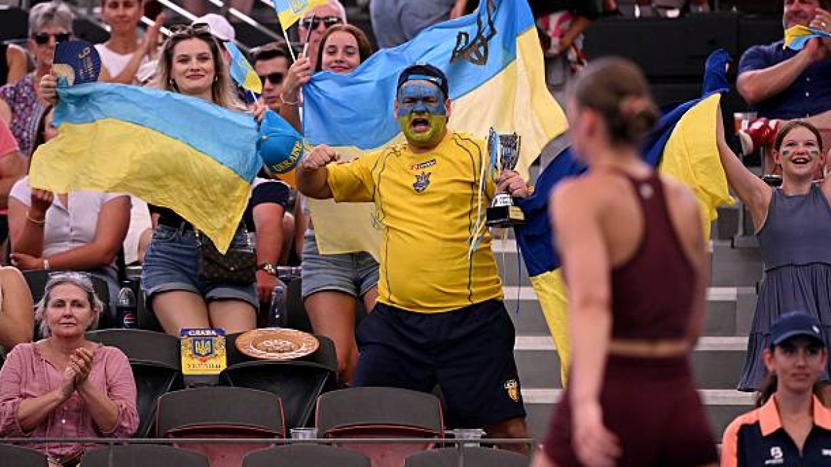 Marta Kostyuk talks about Ukraine in Brisbane. Photo: gettyimages