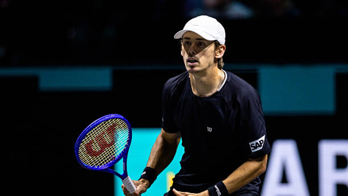 De Miñaur resiste primero para después dominar a un loable Wawrinka en Rotterdam. Foto: Gettyimages
