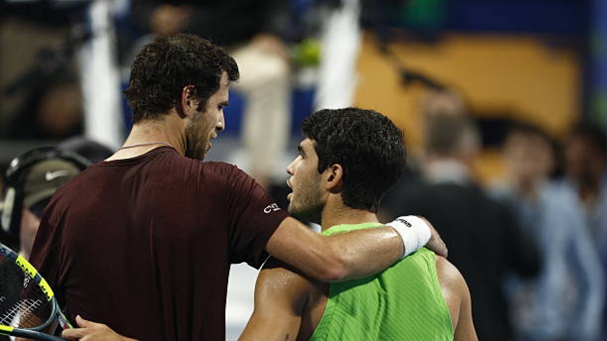 Khachanov, juste après sa défaite contre Alcaraz : "Tu ne te fatigues jamais ?". Photo : Gettyimages