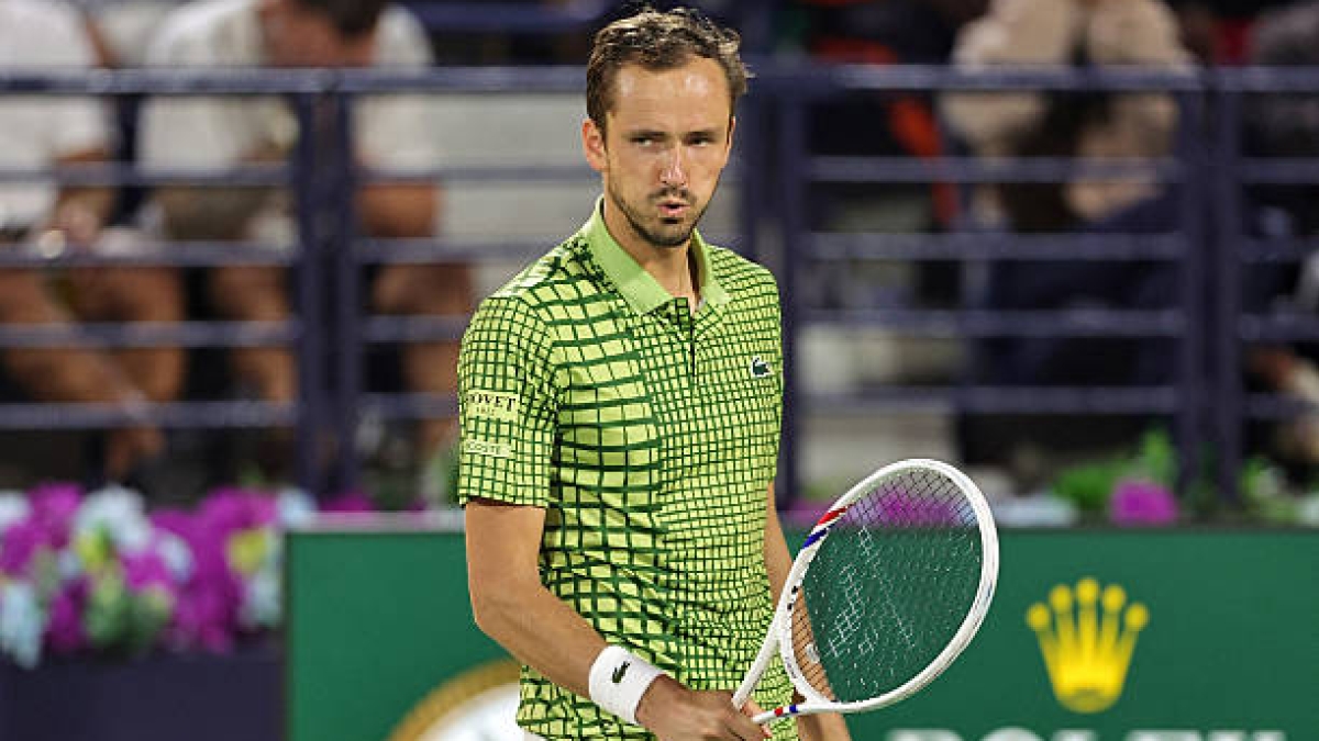 梅德韦杰夫因格里克斯普尔退赛在迪拜赢得冠军后的反应