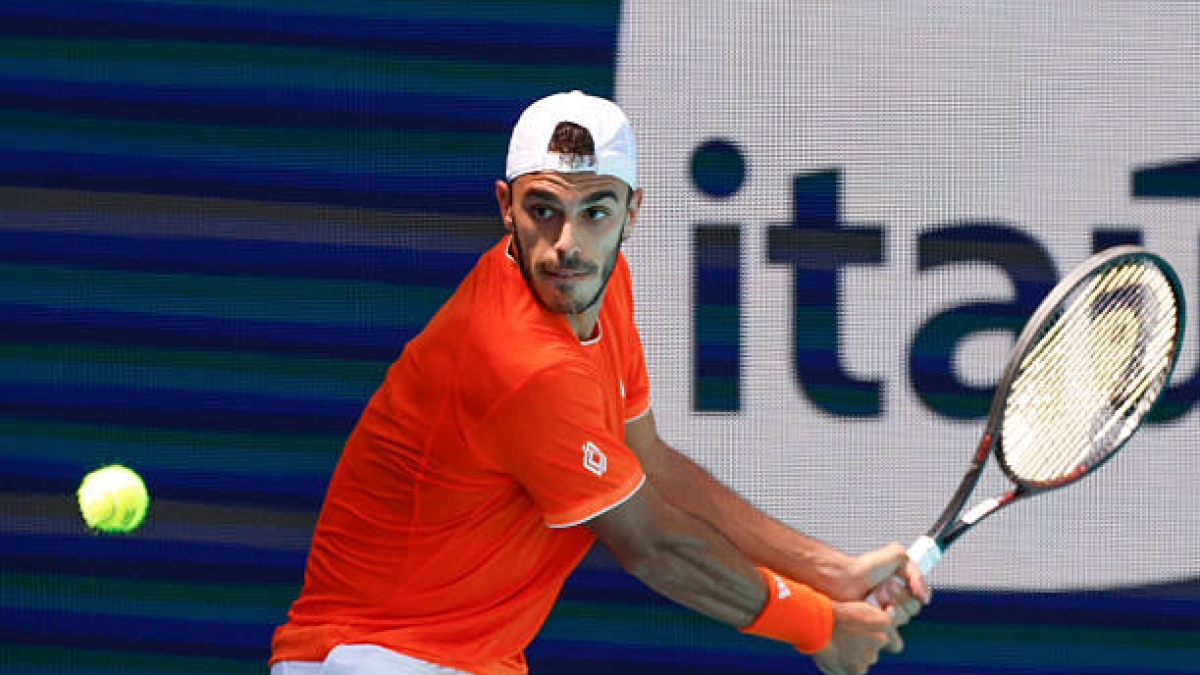 Cerúndolo resists more than Medvedev and reaches the Miami Open round of 16. Photo: Getty Images