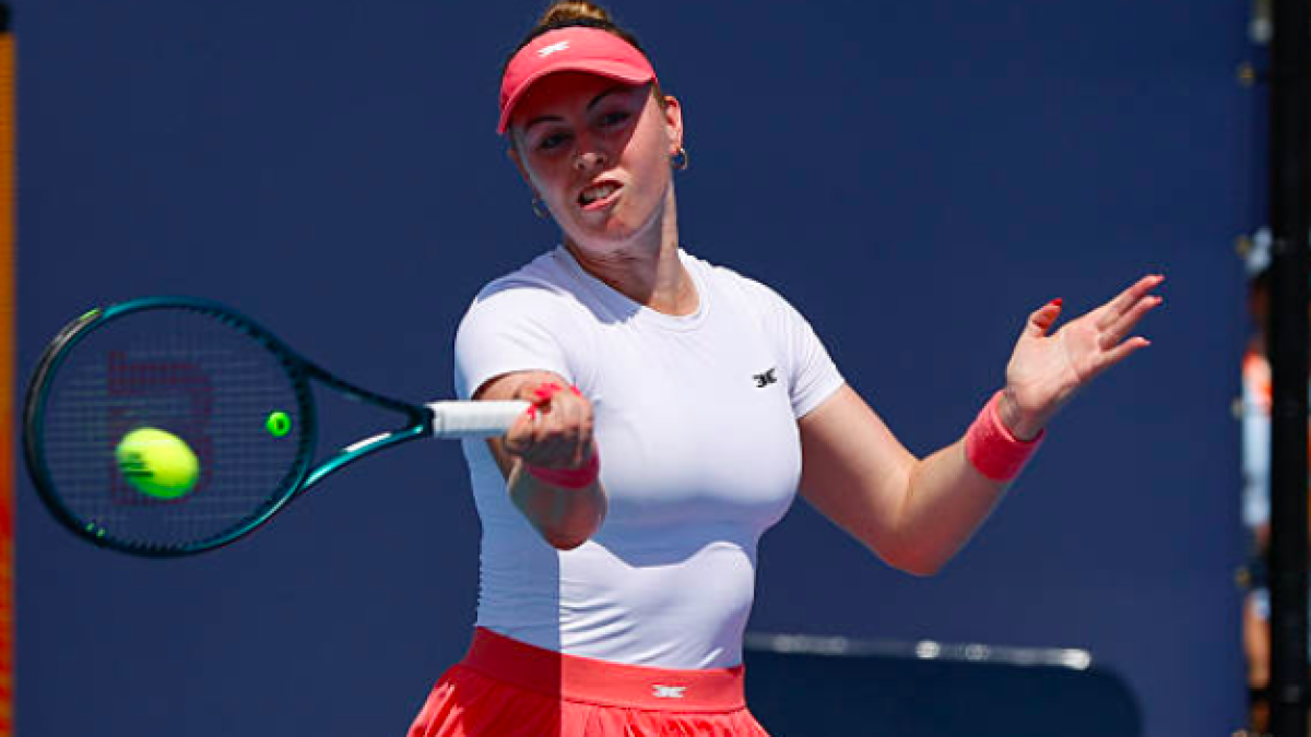 吉布森在本月将创造历史。 Source: Getty