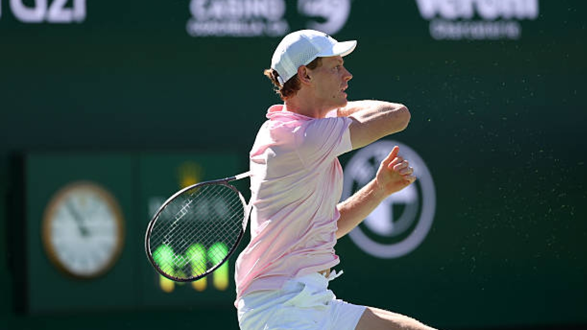 Jannik Sinner, dolori alla schiena. Foto: gettyimages