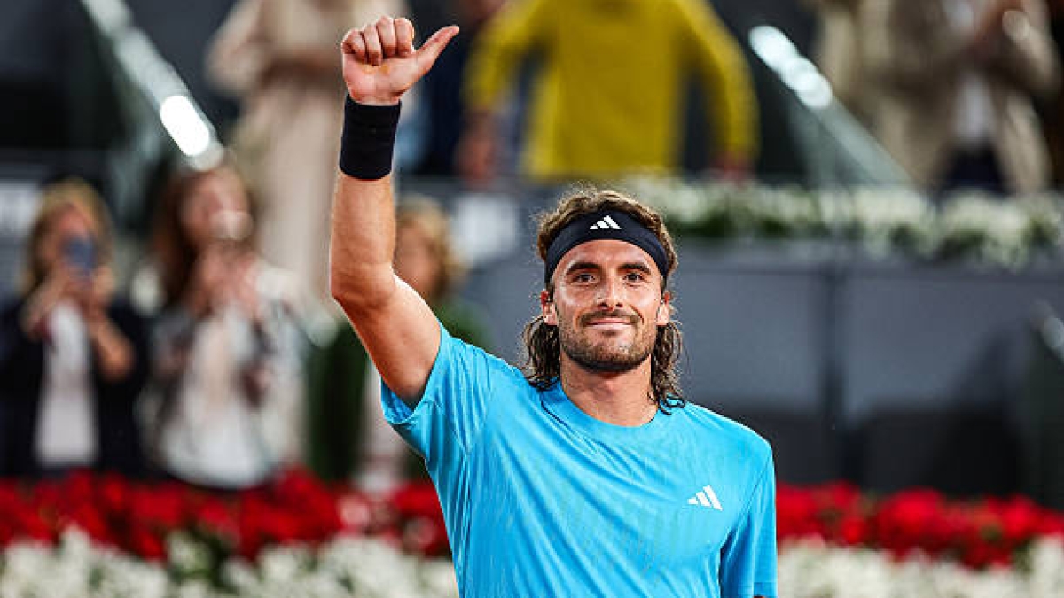 Tsitsipas destaca las diferencias entre el estilo de Jódar y el de Alcaraz