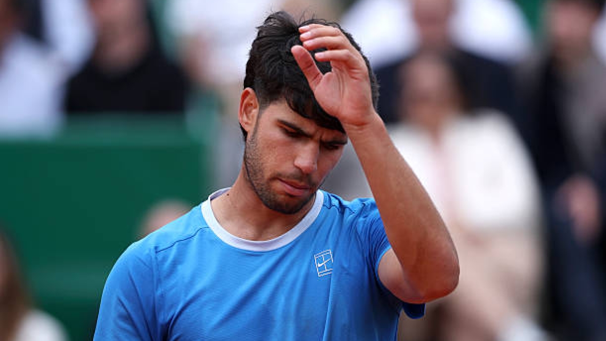 Carlos Alcaraz, fuera de Roland Garros 2026. Foto: gettyimages