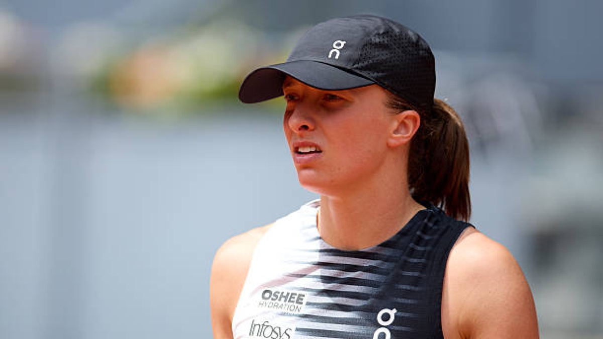 斯维亚泰克在马德里公开赛成功首秀后尝试使用西班牙语。