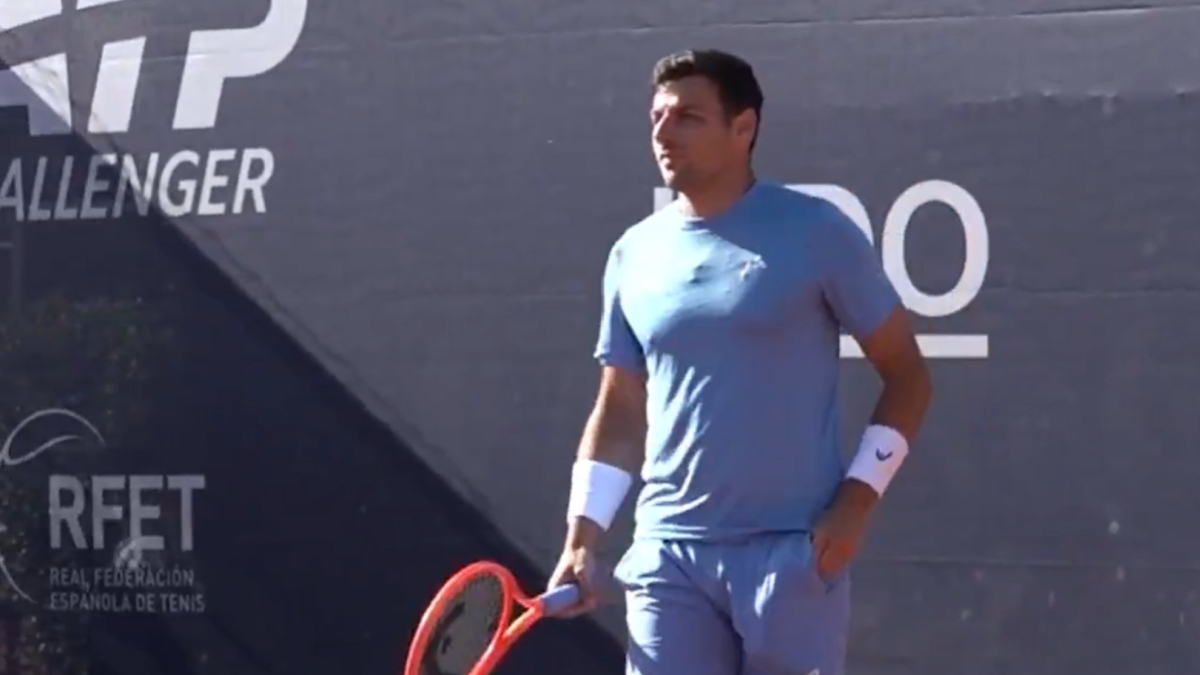 Bernabé Zapata falls in the Challenger de Valencia and ends his career

Translation: Bernabé Zapata chute dans le Challenger de Valencia et met fin à sa carrière