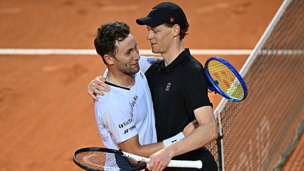 Courier wades in and sees Ruud winning against Sinner in the ATP Rome final.