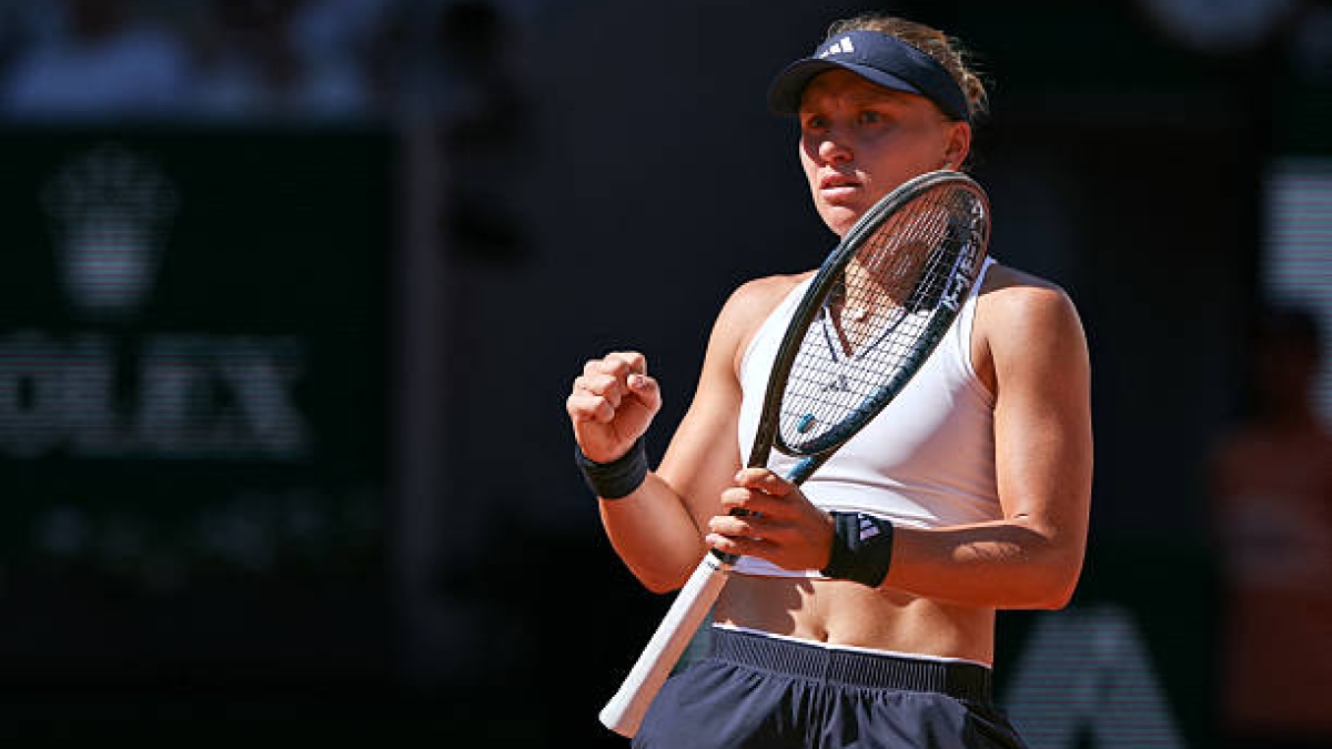 The amusing moment of Starodubtseva after defeating Rybakina at Roland Garros.