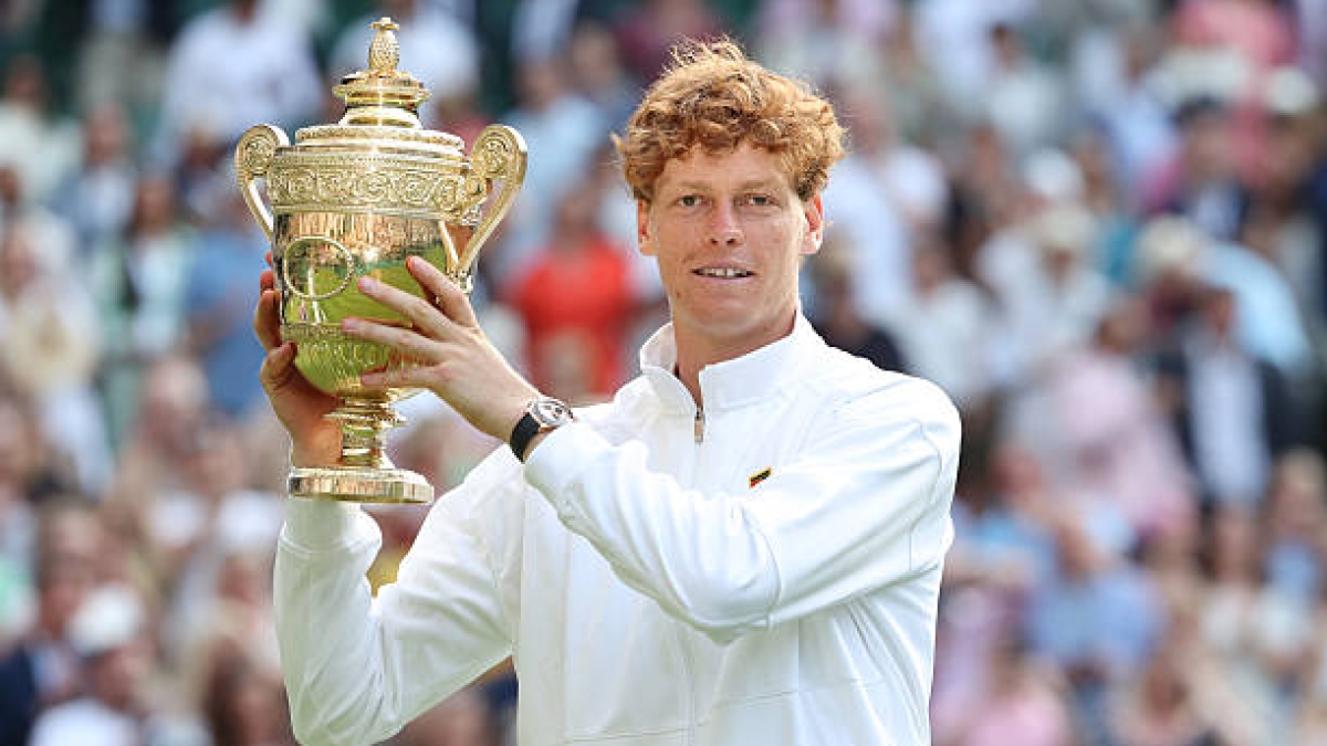 Henman opina sobre la decisión de Sinner de no jugar en hierba hasta Wimbledon