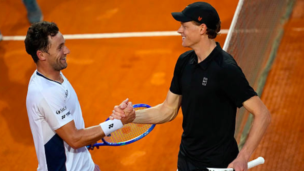 Horario y dónde ver la final del ATP Roma 2026 entre Jannik Sinner y Casper Ruud. Fuente: Getty