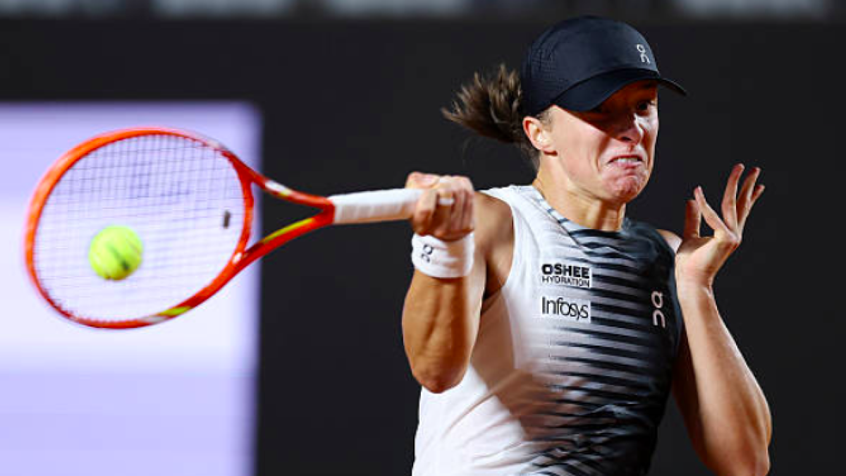 evero correctivo de Swiatek a Osaka en Roma. Fuente: Getty