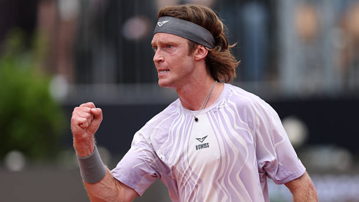 Rublev acaba con la rebelión de Basilashvili y se cita con Sinner en Roma