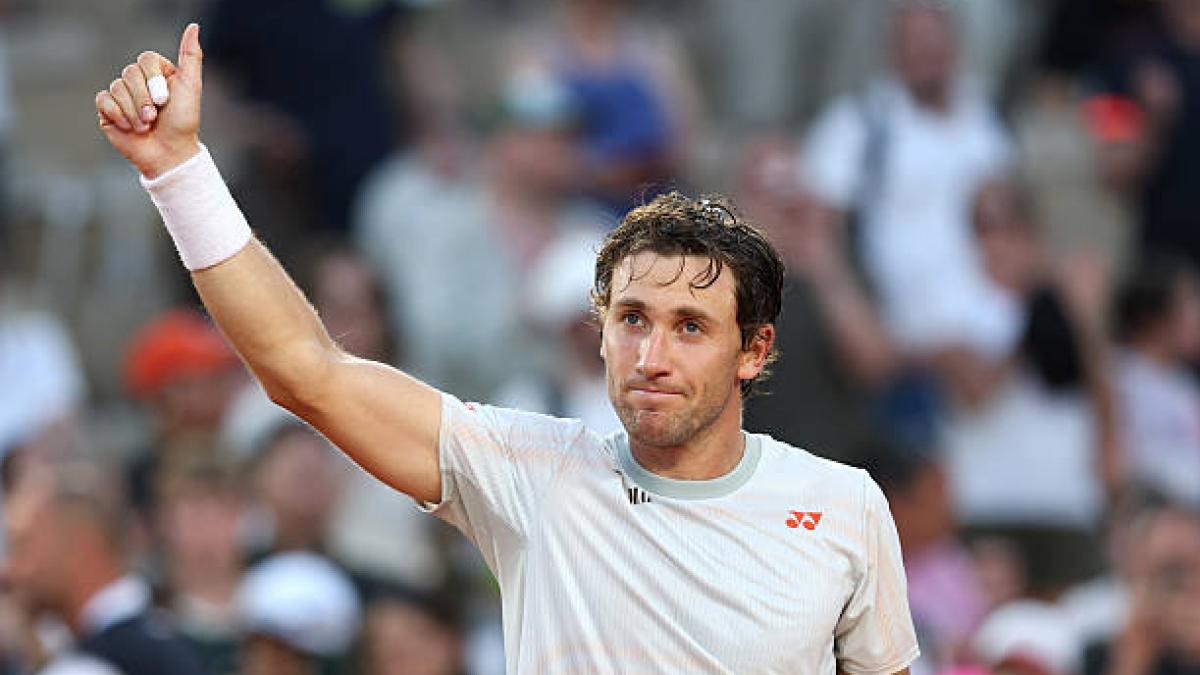 Ruud no da opción a Medjedovic y mete miedo en Roland Garros