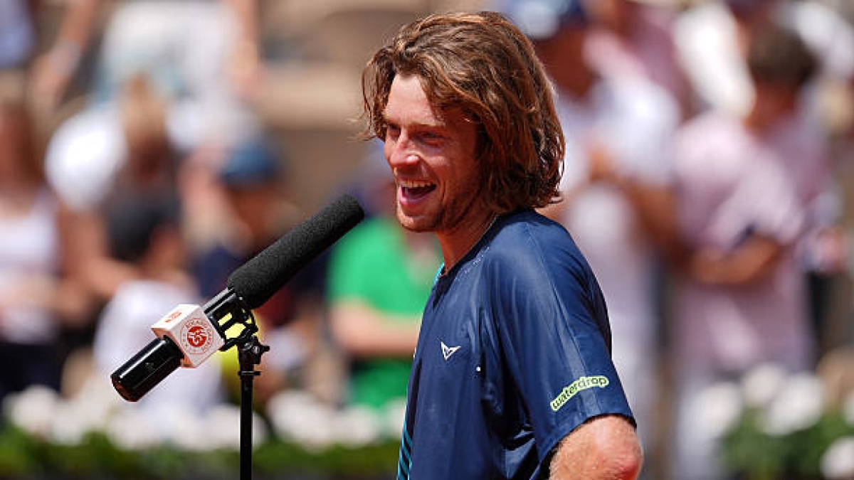 Andrey Rublev habla de su pelo. Foto: gettyimages