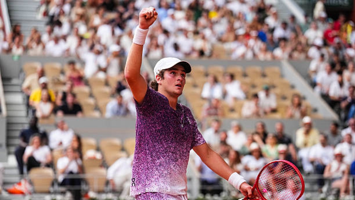 Joao Fonseca gana a Djokovic en Roland Garros 2026. Foto: gettyimages