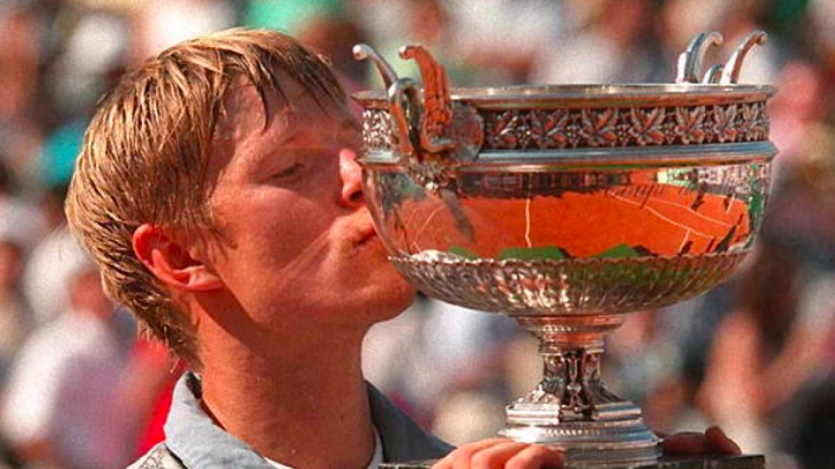 Yevgeny Kafelnikov, le dernier homme à avoir réalisé un doublé en Grand Chelem.