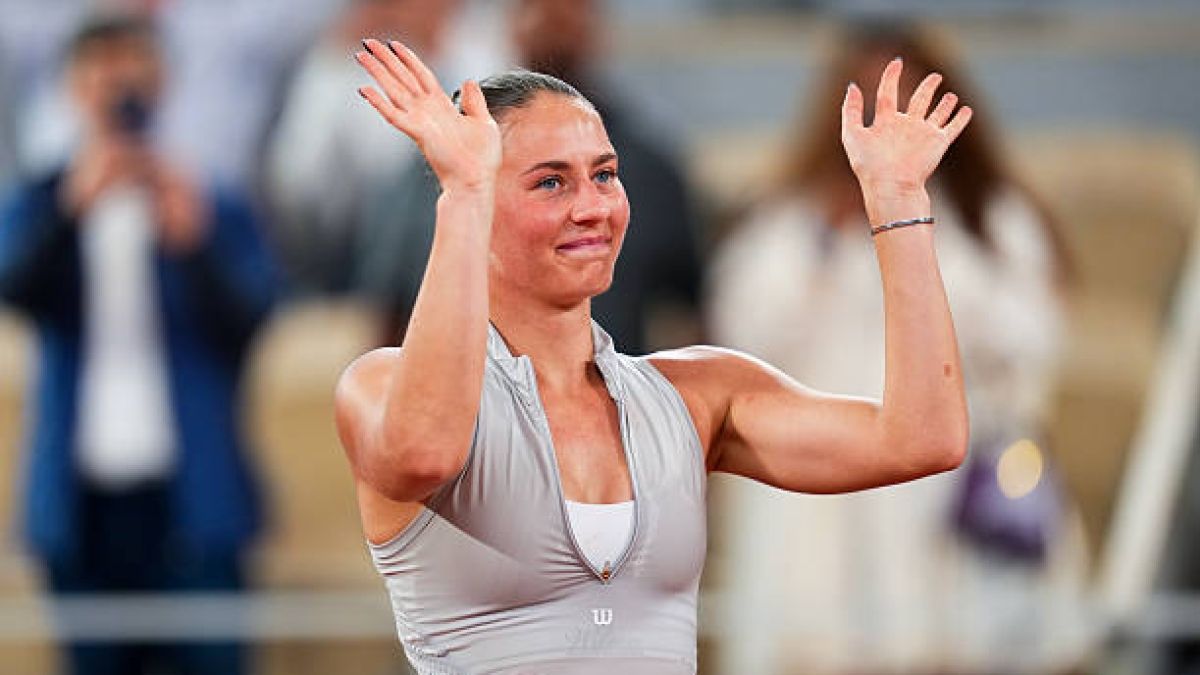 Evert's Major Doubt about Kostyuk at Roland Garros