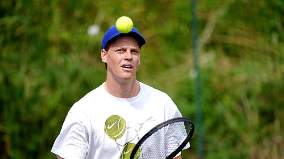 Jannik Sinner trains at Wimbledon with Fils. Photo: gettyimages