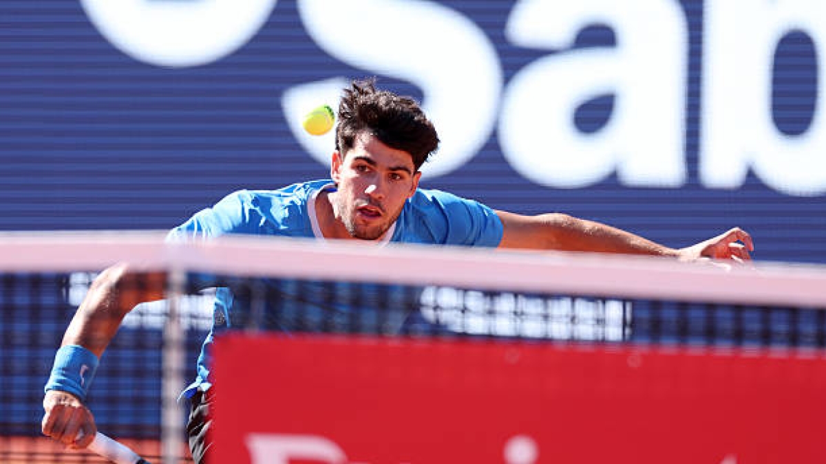 Alcaraz y la fina línea entre la precaución máxima y el optimismo de su recuperación. Foto: Gettyimages