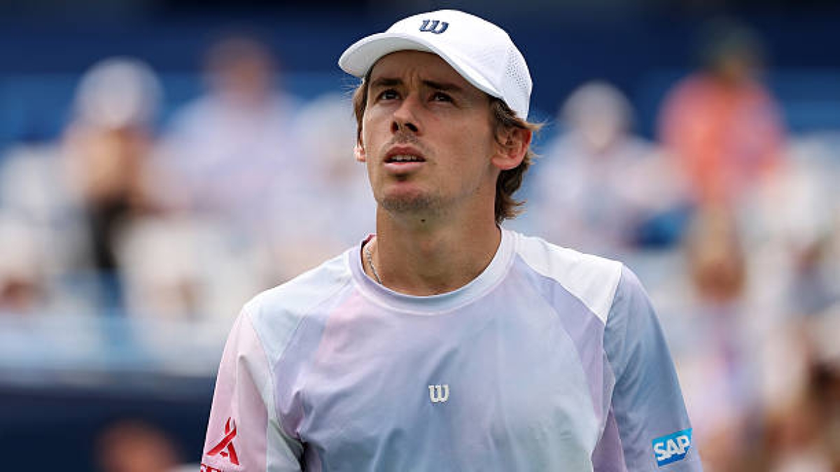 De Miñaur frena la racha de Tsitsipas y se mete en cuartos en Washington. Fuente: Getty Images.