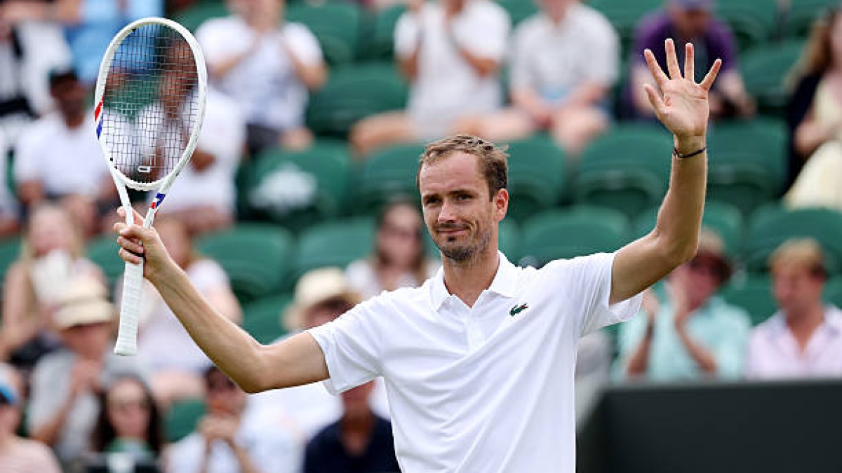 Mérida da la cara pero cae ante Medvedev en Wimbledon. Fuente: Getty Images.
