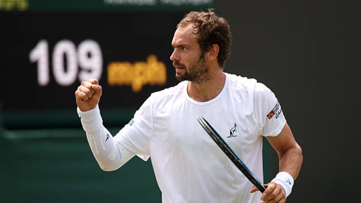 Safiullin sigue de dulce y elimina a Fonseca de Wimbledon. Fuente: Getty Images.