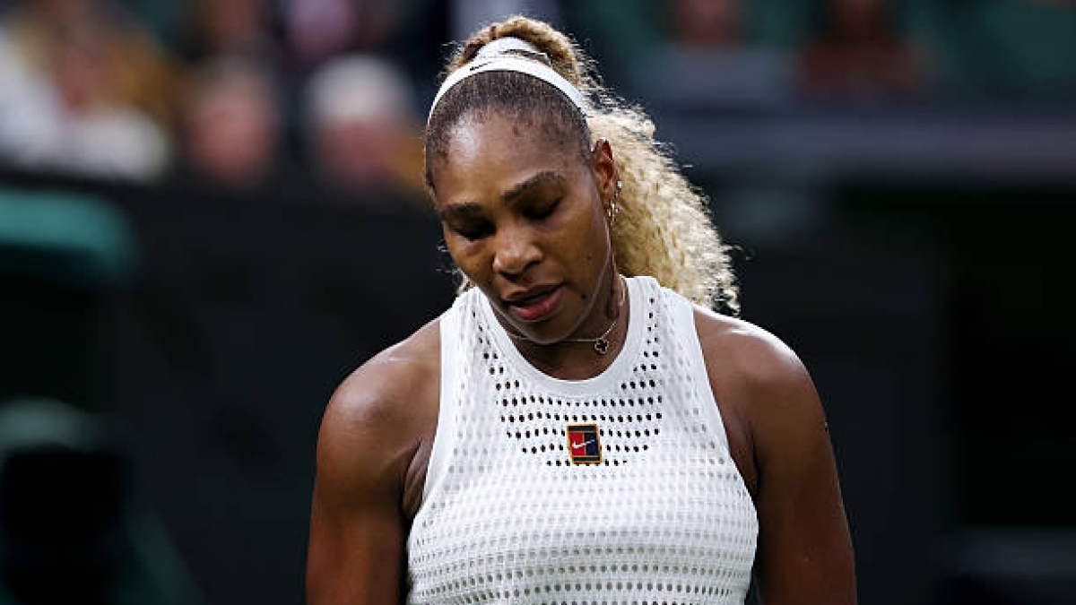 Serena Williams confirme sa blessure au genou à Wimbledon. Source : Getty Images.