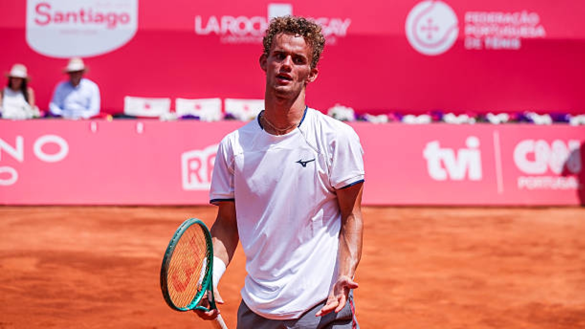 Van Assche supera a Blockx y consigue su primer título ATP en Estoril. Fuente: Getty Images.
