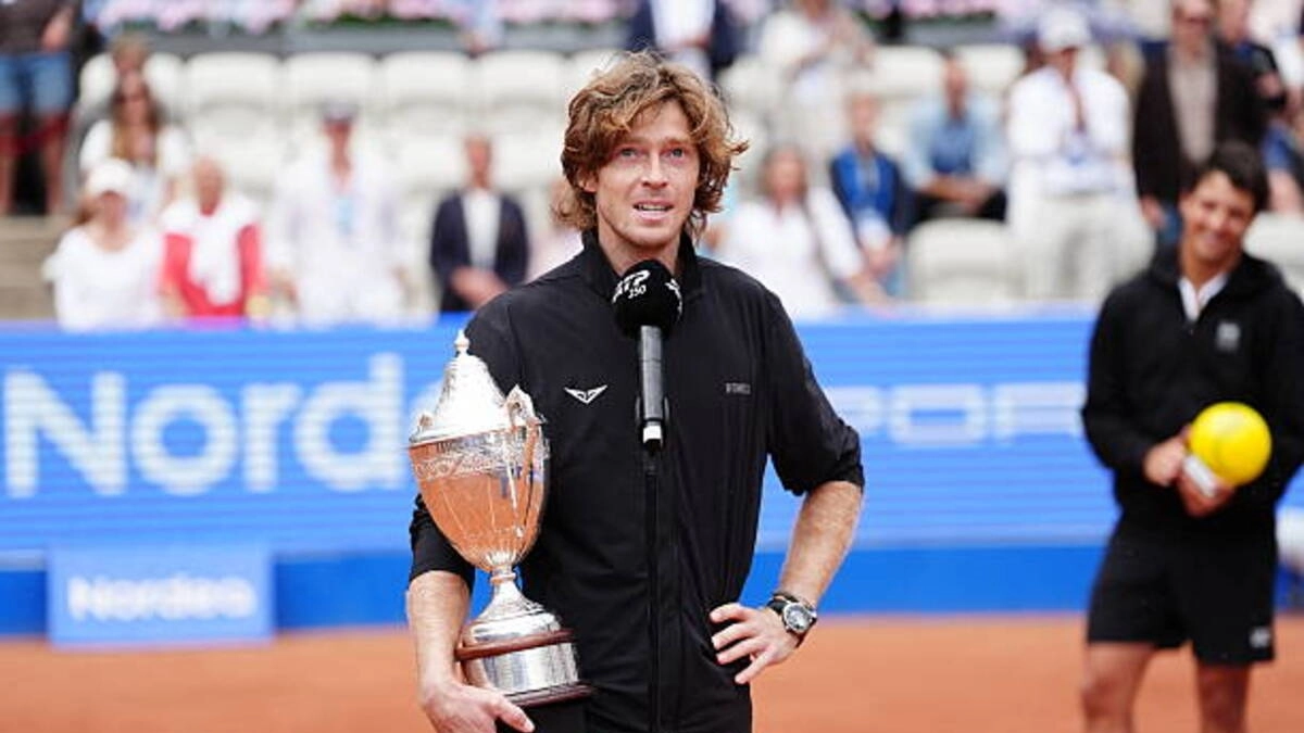 Andrey Rublev habla como campeón en Bastad. Foto: gettyimages