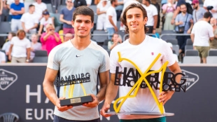 Carlos Alcaraz y Lorenzo Musetti. Fuente: Getty