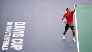 Felix Auger Aliassime ya entrena sobre Valencia. Fuente: Getty