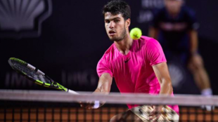 Carlos Alcaraz gana a Fognini. Foto: Getty
