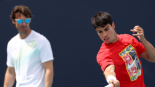 Juan Carlos Ferrero y Carlos Alcaraz. Foto: Getty