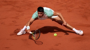 Carlos Alcaraz, lesionado ante Djokovic. Foto: gettyimages