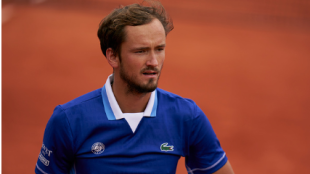Daniil Medvedev analiza opciones éxito en Roland Garros 2022. Foto: gettyimages
