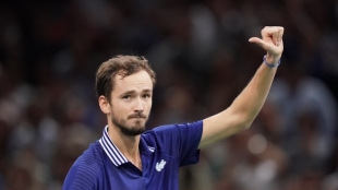 Medvedev está en semifinales de París-Bercy. Foto: @RolexPMasters