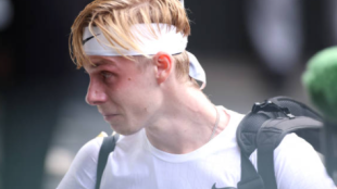 Shapovalov jugó un buen partido, pero no pudo contra Nole. Foto: Getty