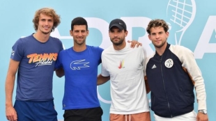 Novak Djokovic junto a Dimitrov, Zverev y Thiem en el Adria Tour