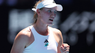 Elena Rybakina acaba con Iga Swiatek. Foto: Getty