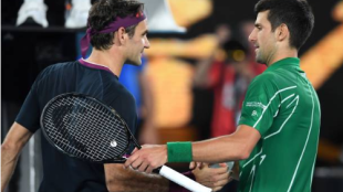 Federer y Djokovic tras las semifinales en Australia. Fuente: Getty