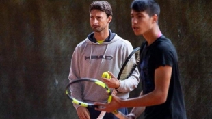 Juan Carlos Ferrero: "Hay que ir con calma y transmitírselo a Carlos". Foto: Equelite