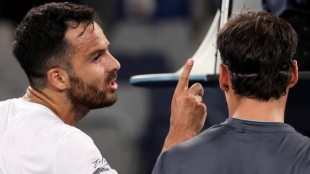 Acalorada la discusión tras el partido entre Fognini y Caruso. Fuente: Getty