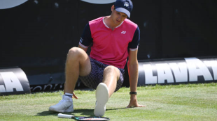 Hubert Hurkacz saludando al respetable. Fuente: Getty